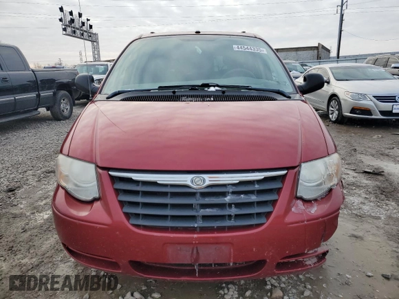 2006 Chrysler Town & Country LWB LX with VIN 2A4GP44R06R732549, listed as a Copart auction lot 44544335 with 197,558 mi miles and Clean Title. Bid and sale history available at carsss.com. Image 5.