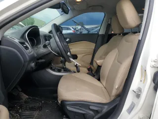 2017 Jeep Compass Sport с VIN 3C4NJDAB5HT620576, выставлен на аукционе Copart как лот 55347785 с пробегом 52 887 миль миль и Списание • Salvage title. История ставок и продаж доступна на DreamBid. Изображение 7.