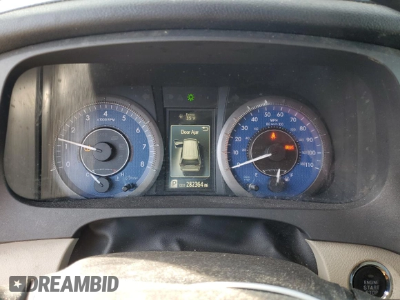2018 Toyota Sienna XLE Auto Access Seat with VIN 5TDYZ3DC3JS945828, listed as a Copart auction lot 87716365 with 282,364 mi miles and Clean Title. Bid and sale history available at carsss.com. Image 9.