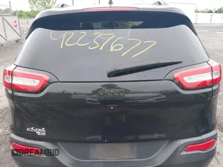 2016 Jeep Cherokee Latitude z VIN 1C4PJLCBXGW136718, wystawiony jako IAAI lot #42237677 z przebiegiem 145 109 mil mil oraz . Historia ofert i sprzedaży dostępna na DreamBid. Obrazek 16.