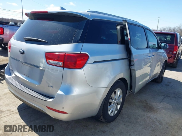 2016 Kia Sedona LX with VIN KNDMB5C12G6157582, listed as a IAAI auction lot 41932306 with 106,061 mi miles. Bid and sale history available at carsss.com. Image 4.