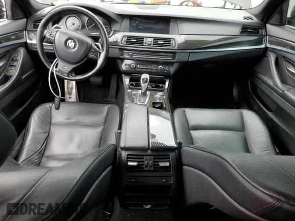 2013 BMW 5 Series 535i xDrive with VIN WBAFU7C59DDU68738, listed as a Copart auction lot 62061725 with 153,052 mi miles and Salvage title. Bid and sale history available at DreamBid. Image 8.