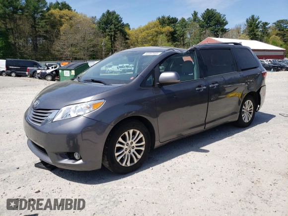 2017 Toyota Sienna XLE Auto Access Seat z VIN 5TDYZ3DC9HS890943, wystawiony jako Copart lot #55387005 z przebiegiem 146 986 mil mil oraz Szkoda całkowita • Salvage title. Historia ofert i sprzedaży dostępna na DreamBid. Obrazek 1.