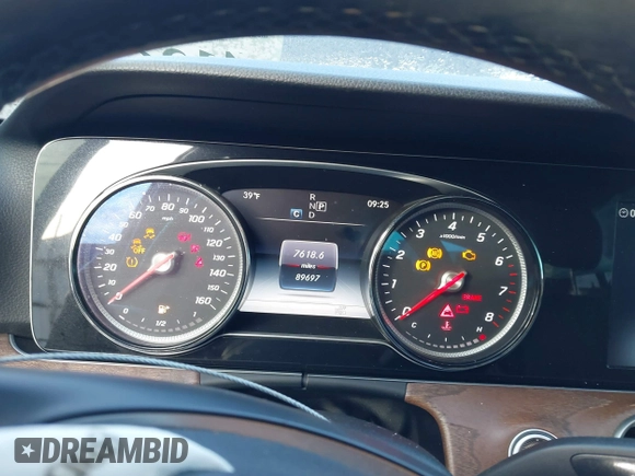 2018 Mercedes-Benz E-Class E 300 with VIN WDDZF4JB0JA299018, listed as a IAAI auction lot 41364406 with 89,697 mi miles. Bid and sale history available at carsss.com. Image 7.