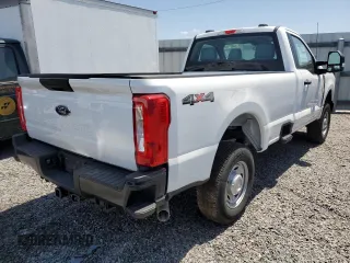 2023 Ford F-250 XL z VIN 1FTBF2BA9PED72362, wystawiony jako Copart lot #53801085 z przebiegiem Nie podano mil oraz Szkoda całkowita • Salvage title. Historia ofert i sprzedaży dostępna na DreamBid. Obrazek 3.