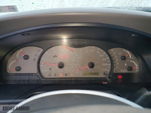2001 Toyota Sequoia SR5 with VIN 5TDZT34A01S024249, listed as a Copart auction lot 42493465 with 174,587 mi miles and Salvage Title. Bid and sale history available at carsss.com. Image 9.