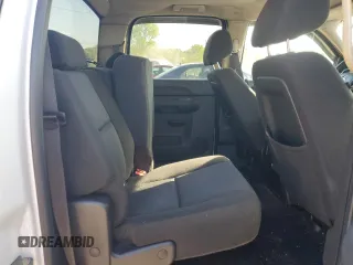 2011 Chevrolet Silverado 1500 LT with VIN 3GCPKSEA1BG105392, listed as a Copart auction lot 54678925 with 140,858 mi miles and Clean Title. Bid and sale history available at DreamBid. Image 10.
