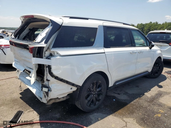 2023 Kia Carnival SX Prestige with VIN KNDNE5H36P6225761, listed as a Copart auction lot 66895554 with 24,441 mi miles and Salvage Title. Bid and sale history available at carsss.com. Image 3.