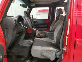 2007 Jeep Wrangler Unlimited X with VIN 1J4GA39197L152130, listed as a Copart auction lot 55254265 with 298,621 mi miles and Clean title. Bid and sale history available at DreamBid. Image 7.