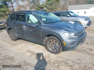 2021 Volkswagen Tiguan S with VIN 3VV1B7AX1MM005781, listed as a IAAI auction lot 40768656 with 48,109 mi miles. Bid and sale history available at carsss.com. Image 1.