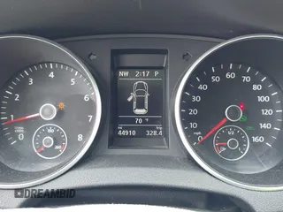 2013 Volkswagen Golf w/Conv & Sunroof с VIN WVWDB7AJ0DW138541, выставлен на аукционе IAAI как лот 42173133 с пробегом 44 910 миль миль и . История ставок и продаж доступна на DreamBid. Изображение 7.