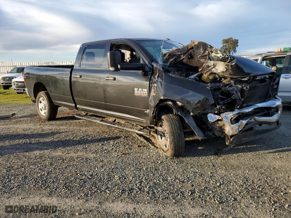 2018 Ram 2500 Tradesman with VIN 3C6UR5HL7JG284587, listed as a Copart auction lot 46193935 with 155,226 mi miles and Salvage Title. Bid and sale history available at carsss.com. Image 4.