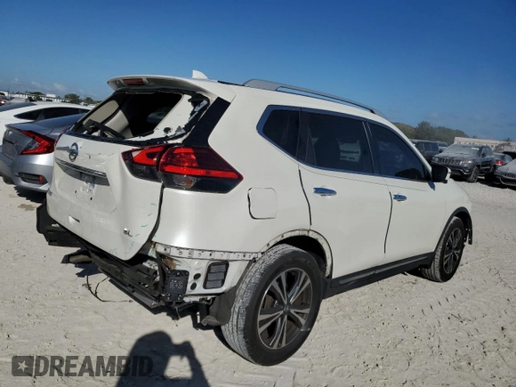 2017 Nissan Rogue S z VIN 5N1AT2MT1HC818371, wystawiony jako Copart lot #45397575 z przebiegiem 79 052 mil mil oraz Nie do naprawy • Non repairable. Historia ofert i sprzedaży dostępna na DreamBid. Obrazek 3.