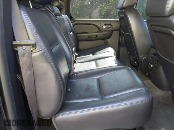 2009 Chevrolet Avalanche LTZ with VIN 3GNFK32029G183386, listed as a IAAI auction lot 42158590 with 307,685 mi miles and . Bid and sale history available at DreamBid. Image 8.