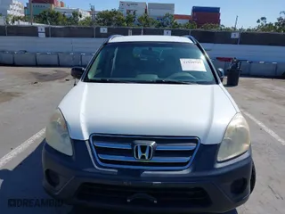 2005 Honda CR-V LX with VIN JHLRD68585C002800, listed as a IAAI auction lot 41939797 with 194,319 mi miles. Bid and sale history available at carsss.com. Image 12.