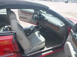 2005 Chrysler Sebring Limited with VIN 1C3EL65R15N655774, listed as a IAAI auction lot 41901887 with 98,380 mi miles and . Bid and sale history available at DreamBid. Image 5.