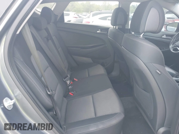 2016 Hyundai Tucson Limited with VIN KM8J33A27GU245096, listed as a IAAI auction lot 41961905 with 101,195 mi miles. Bid and sale history available at carsss.com. Image 8.