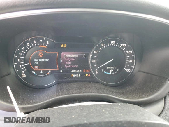2017 Lincoln MKC Reserve z VIN 5LMCJ3D98HUL11757, wystawiony jako Copart lot #53115715 z przebiegiem 40 464 mil mil oraz Szkoda całkowita • Salvage title. Historia ofert i sprzedaży dostępna na DreamBid. Obrazek 9.
