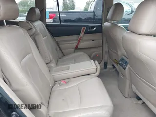 2008 Toyota Highlander Limited z VIN JTEDS42A782002283, wystawiony jako IAAI lot #42338196 z przebiegiem 195 045 mil mil oraz . Historia ofert i sprzedaży dostępna na DreamBid. Obrazek 8.