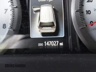 2015 Toyota Sienna SE with VIN 5TDXK3DC4FS678965, listed as a IAAI auction lot 40817635 with 147,027 mi miles. Bid and sale history available at carsss.com. Image 15.