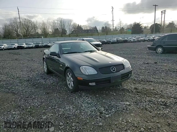 1999 Mercedes-Benz SLK 230/320 z VIN WDBKK47F7XF142078, wystawiony jako Copart lot #43598095 z przebiegiem 61 995 mil mil oraz Szkoda całkowita • Salvage title. Historia ofert i sprzedaży dostępna na DreamBid. Obrazek 10.