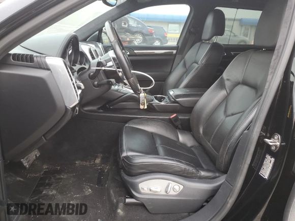 2016 Porsche Cayenne GTS with VIN WP1AD2A23GLA71527, listed as a Copart auction lot 44522855 with 92,876 mi miles and Salvage title. Bid and sale history available at DreamBid. Image 7.