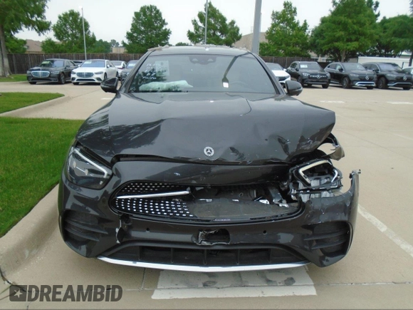 2022 Mercedes-Benz E 350 with VIN W1KZF8DB9NB097118, listed as a IAAI auction lot 42551140 with Not provided miles and . Bid and sale history available at DreamBid. Image 6.
