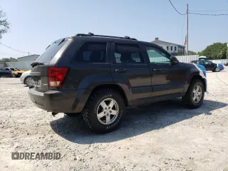 2005 Jeep Grand Cherokee Laredo with VIN 1J4GR48K15C542757, listed as a Copart auction lot 61928775 with 421,067 mi miles and Clean title. Bid and sale history available at DreamBid. Image 3.