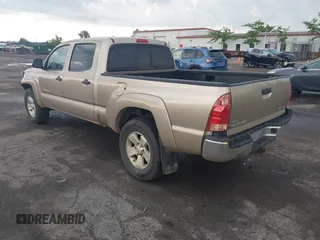 2008 Toyota Tacoma with VIN 5TEMU52N48Z472256, listed as a IAAI auction lot 42601232 with 304,330 mi miles and . Bid and sale history available at DreamBid. Image 3.