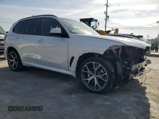 2022 BMW X5 sDrive40i with VIN 5UXCR4C0XN9N25946, listed as a Copart auction lot 45899015 with 34,286 mi miles and Salvage Title. Bid and sale history available at carsss.com. Image 4.