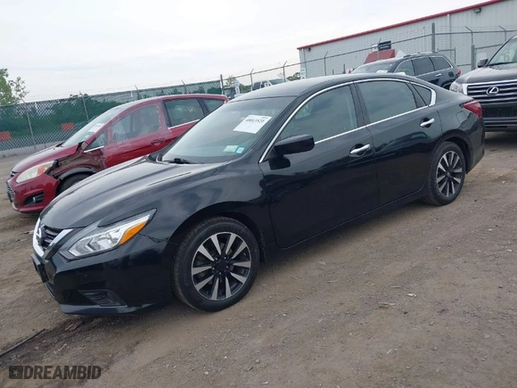 2018 Nissan Altima 2.5 SR with VIN 1N4AL3AP5JC253734, listed as a IAAI auction lot 40013521 with 155,912 mi miles. Bid and sale history available at carsss.com. Image 2.