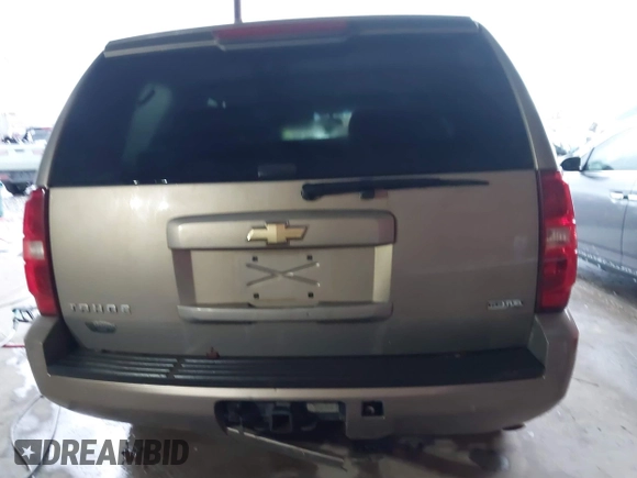 2007 Chevrolet Tahoe LTZ с VIN 1GNFC130X7R290280, выставлен на аукционе IAAI как лот 40746392 с пробегом Не указан миль и . История ставок и продаж доступна на DreamBid. Изображение 16.
