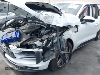 2019 Porsche Macan z VIN WP1AA2A50KLB05922, wystawiony jako IAAI lot #42013711 z przebiegiem Nie podano mil oraz . Historia ofert i sprzedaży dostępna na DreamBid. Obrazek 6.