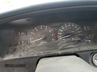 1989 Toyota Pickup DLX с VIN JT4VN13D1K5008139, выставлен на аукционе Copart как лот 76332414 с пробегом 131 303 миль миль и Списание • Salvage title. История ставок и продаж доступна на DreamBid. Изображение 9.