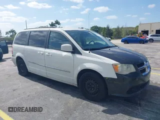 2012 Chrysler Town & Country Touring with VIN 2C4RC1BG9CR251902, listed as a IAAI auction lot 42165738 with 147,218 mi miles. Bid and sale history available at carsss.com. Image 1.