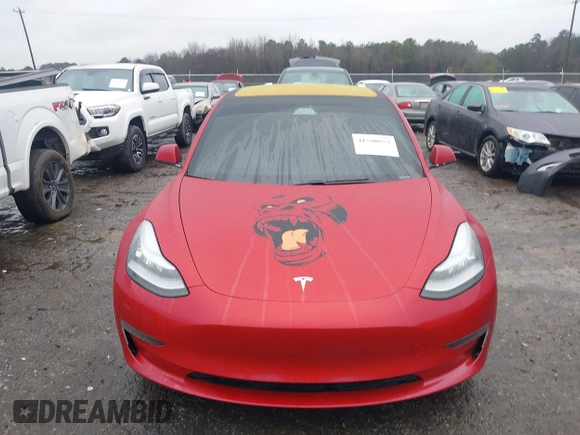 2018 Tesla Model 3 Long Range Battery z VIN 5YJ3E1EB7JF135199, wystawiony jako IAAI lot #41580853 z przebiegiem 131 774 mil mil oraz . Historia ofert i sprzedaży dostępna na DreamBid. Obrazek 12.