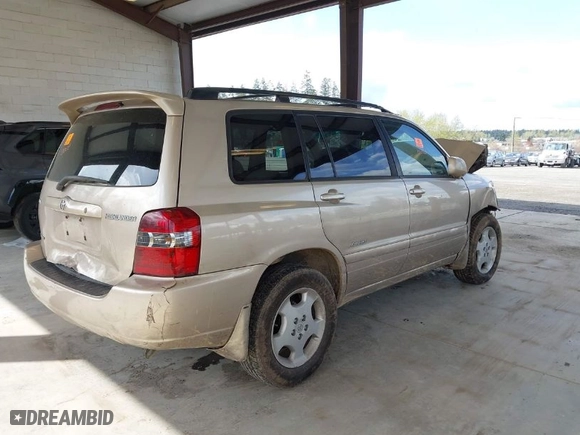 2007 Toyota Highlander w/3rd Row with VIN JTEEP21A070188206, listed as a IAAI auction lot 41999665 with 233,239 mi miles. Bid and sale history available at carsss.com. Image 4.