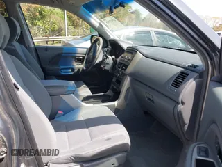 2006 Honda Pilot EX with VIN 2HKYF18416H529290, listed as a IAAI auction lot 41915915 with 135,385 mi miles and . Bid and sale history available at DreamBid. Image 5.