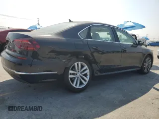 2018 Volkswagen Passat SE с VIN 1VWBA7A3XJC021295, выставлен на аукционе Copart как лот 60240625 с пробегом 33 986 миль миль и Списание • Salvage title. История ставок и продаж доступна на DreamBid. Изображение 3.