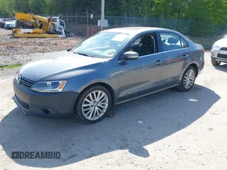 2012 Volkswagen Jetta SEL с VIN 3VWLX7AJ4CM471141, выставлен на аукционе IAAI как лот 42276054 с пробегом 143 196 миль миль и . История ставок и продаж доступна на DreamBid. Изображение 2.