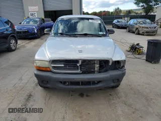 2004 Dodge Dakota with VIN 1D7FL16K24S621269, listed as a Copart auction lot 75284304 with 0 mi miles and Salvage Title. Bid and sale history available at carsss.com. Image 5.
