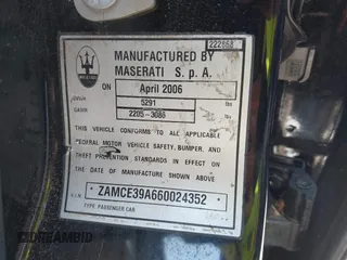 2006 Maserati Quattroporte z VIN ZAMCE39A660024352, wystawiony jako IAAI lot #42050460 z przebiegiem 57 715 mil mil oraz . Historia ofert i sprzedaży dostępna na DreamBid. Obrazek 9.
