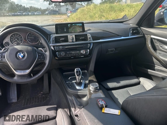 2017 BMW 3 Series 330i xDrive with VIN WBA8K3C38HA022948, listed as a Copart auction lot 80992084 with 34,232 mi miles and Clean Title. Bid and sale history available at carsss.com. Image 9.