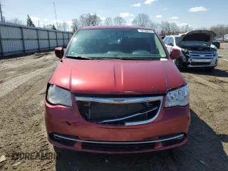 2016 Chrysler Town & Country Touring with VIN 2C4RC1BG1GR261975, listed as a Copart auction lot 52160975 with 151,683 mi miles and Clean Title. Bid and sale history available at carsss.com. Image 5.