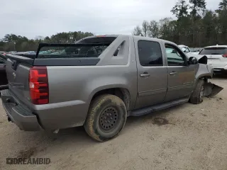 2009 Chevrolet Avalanche LT w/2LT with VIN 3GNFK22099G219939, listed as a Copart auction lot 87697015 with 176,558 mi miles and Salvage Title. Bid and sale history available at carsss.com. Image 3.