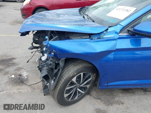 2024 Volkswagen Jetta S с VIN 3VW5M7BU2RM065135, выставлен на аукционе IAAI как лот 42272382 с пробегом 9 555 миль миль и . История ставок и продаж доступна на DreamBid. Изображение 6.