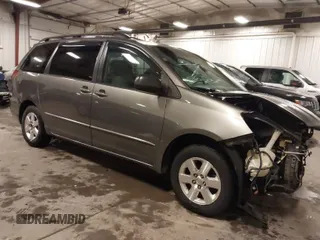 2005 Toyota Sienna CE with VIN 5TDZA23C05S262238, listed as a IAAI auction lot 41732258 with 226,941 mi miles. Bid and sale history available at carsss.com. Image 1.