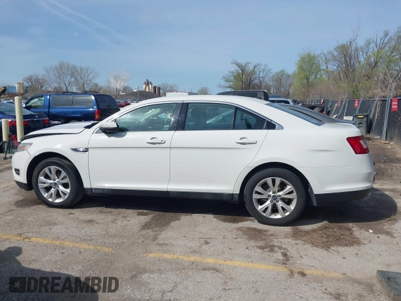 2011 Ford Taurus SEL with VIN 1FAHP2EW5BG129360, listed as a IAAI auction lot 41898961 with 207,440 mi miles. Bid and sale history available at carsss.com. Image 14.