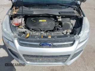 2013 Ford Escape SE with VIN 1FMCU0GX9DUD01378, listed as a IAAI auction lot 41832694 with 234,622 mi miles. Bid and sale history available at carsss.com. Image 10.