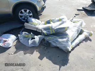 2024 Tesla Model 3 z VIN 5YJ3E1EA2RF867095, wystawiony jako IAAI lot #41550546 z przebiegiem 3 mil mil oraz . Historia ofert i sprzedaży dostępna na DreamBid. Obrazek 19.